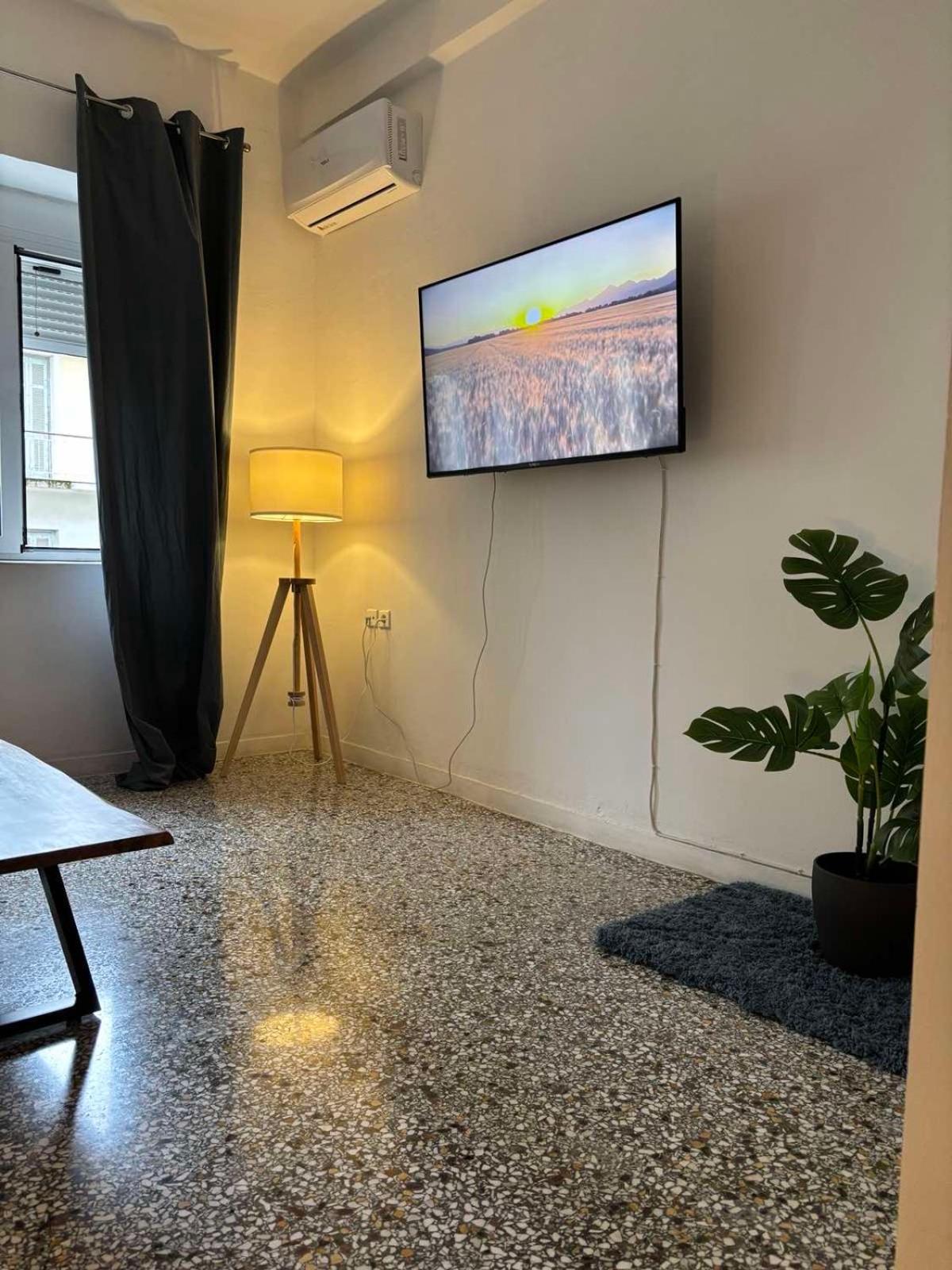 Sunchaser Apartments إيغومينيتسا المظهر الخارجي الصورة