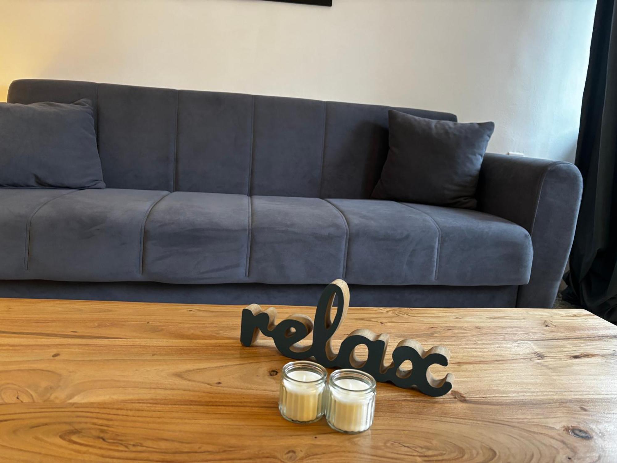 Sunchaser Apartments إيغومينيتسا المظهر الخارجي الصورة